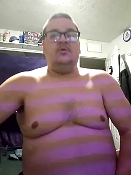 Snapshot of bigfrank6923 chatting on 03-15-26, 04:18 bigfrank6923 online show from 03-15-26, 04:18