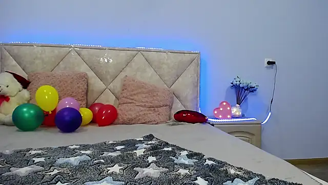 Snapshot of StacyYellig chatting on 01-12-25, 11:47 StacyYellig online show from 01-12-25, 11:47