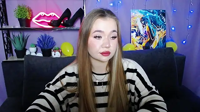 Snapshot of StacyYellig chatting on 01-20-25, 10:59 StacyYellig online show from 01-20-25, 10:59