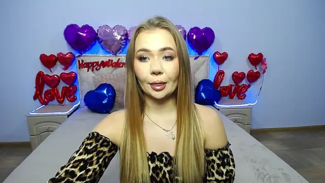 Snapshot of StacyYellig chatting on 02-10-25, 04:36 StacyYellig online show from 02-10-25, 04:36