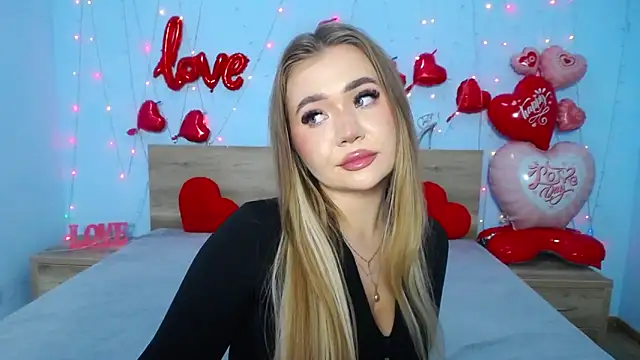 Snapshot of StacyYellig chatting on 02-18-25, 06:58 StacyYellig online show from 02-18-25, 06:58