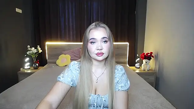 Snapshot of StacyYellig chatting on 09-11-25, 08:03 StacyYellig online show from 09-11-25, 08:03