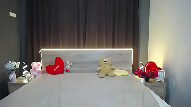 Snapshot of StacyYellig chatting on 02-24-26, 05:16 StacyYellig online show from 02-24-26, 05:16