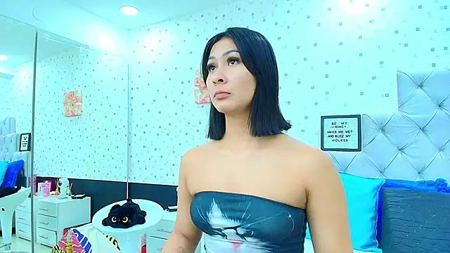 JulietaReyess online show from 06-13-26, 11:41