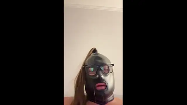 boycroo1 online show from 10-25-25, 08:14