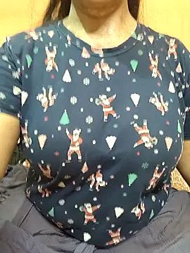 CUTE SOPHIA- online show from 06-25-26, 05:12