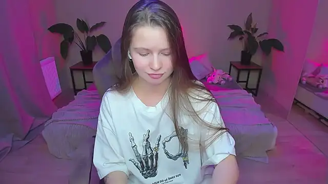 HelloRoxy online show from 12-20-24, 12:41