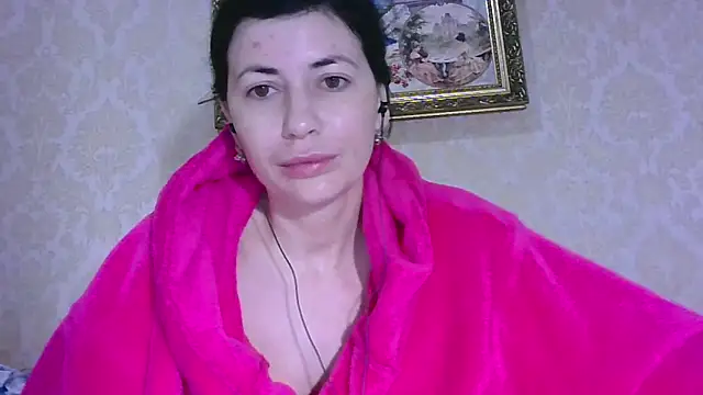 Snapshot of StunnigArt chatting on 02-18-26, 02:18 StunnigArt online show from 02-18-26, 02:18