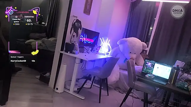 Snapshot of GroteskJane chatting on 02-23-26, 08:17 GroteskJane online show from 02-23-26, 08:17