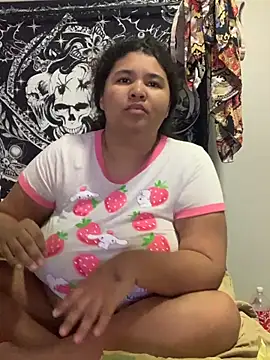 Snapshot of KittyLoroi chatting on 11-07-25, 05:07 KittyLoroi online show from 11-07-25, 05:07