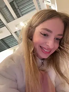 EvieEvans online show from 02-18-25, 04:05