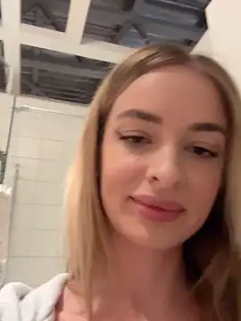 EvieEvans online show from 03-13-25, 03:50