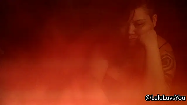 Snapshot of LeluLuvsYou chatting on 04-11-26, 06:40 LeluLuvsYou online show from 04-11-26, 06:40