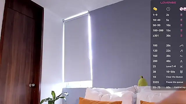 santiago 01 online show from 04-09-26, 08:25