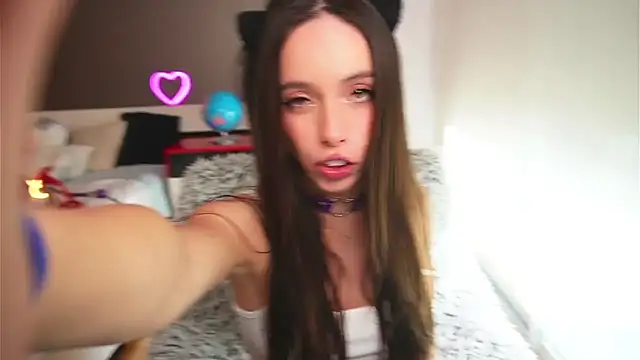 Snapshot of Dayna_Nebula chatting on 02-11-25, 03:08 Dayna Nebula online show from 02-11-25, 03:08