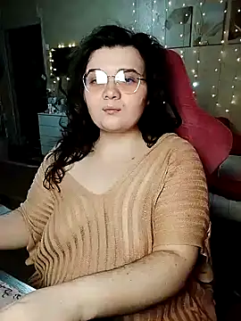 Snapshot of DenisHailey chatting on 03-09-25, 04:00 DenisHailey online show from 03-09-25, 04:00