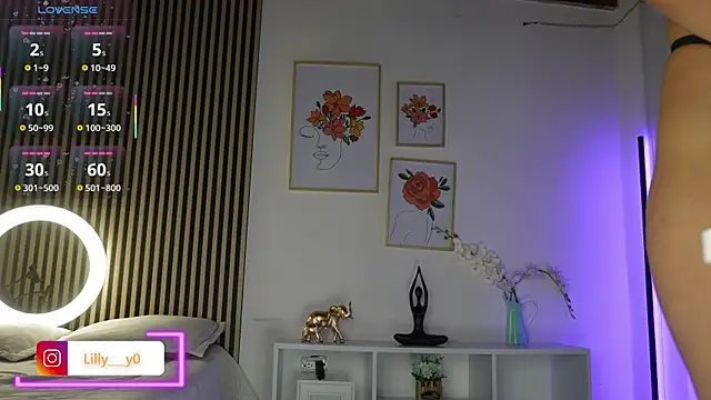 LillyDolls23 online show from 10-02-25, 11:50