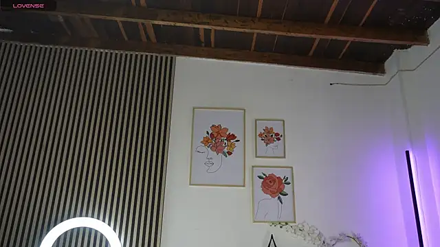 LillyDolls23 online show from 10-19-25, 01:01