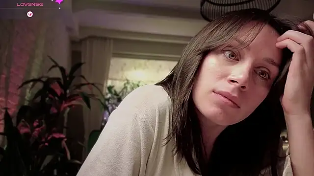 Snapshot of moon_deity_ chatting on 12-10-24, 07:26 moon deity online show from 12-10-24, 07:26