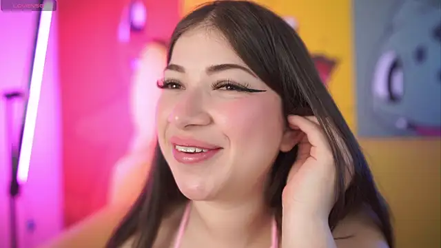 miss  pamela online show from 04-16-26, 11:11