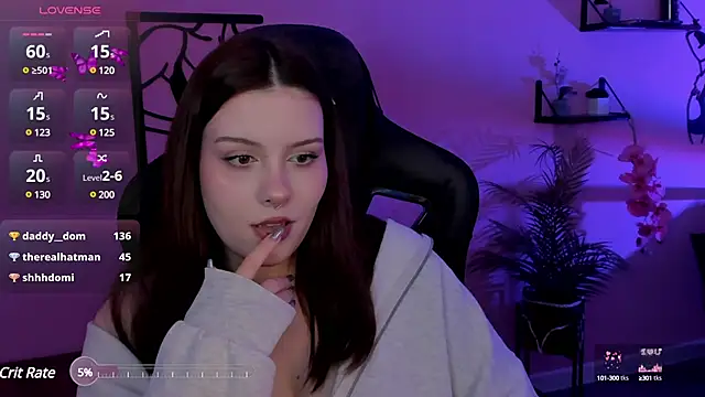 Snapshot of CoralineKeyns chatting on 01-21-25, 11:35 CoralineKeyns online show from 01-21-25, 11:35