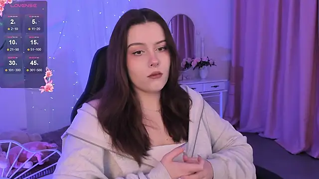 Snapshot of CoralineKeyns chatting on 02-10-25, 05:14 CoralineKeyns online show from 02-10-25, 05:14