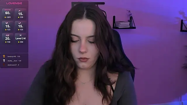 Snapshot of CoralineKeyns chatting on 02-19-25, 08:44 CoralineKeyns online show from 02-19-25, 08:44