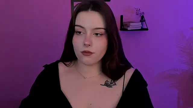 Snapshot of CoralineKeyns chatting on 02-26-25, 08:37 CoralineKeyns online show from 02-26-25, 08:37