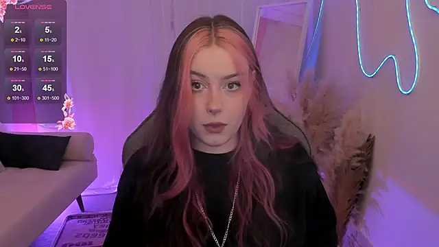 CoralineKeyns online show from 05-26-26, 05:25
