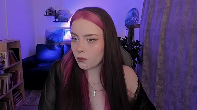 CoralineKeyns online show from 07-07-26, 05:32