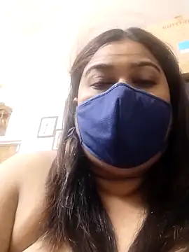 indianlisa5 online show from 05-18-26, 07:41