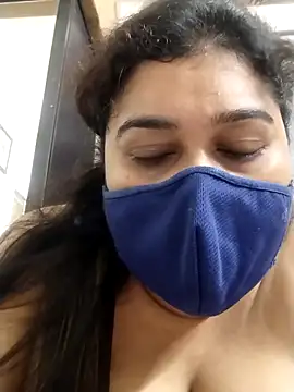indianlisa5 online show from 06-22-26, 07:00
