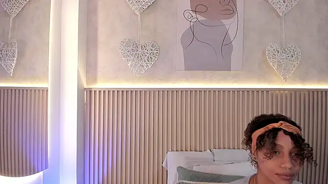 daiana curly online show from 09-24-25, 08:12