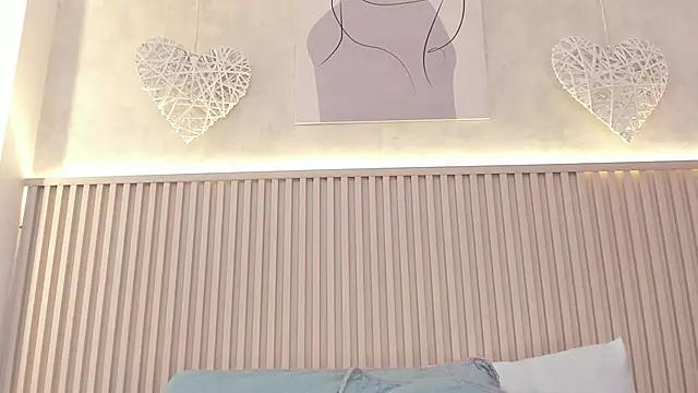 daiana curly online show from 04-28-26, 07:30