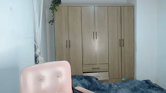 fairylatin222 online show from 02-14-25, 10:28