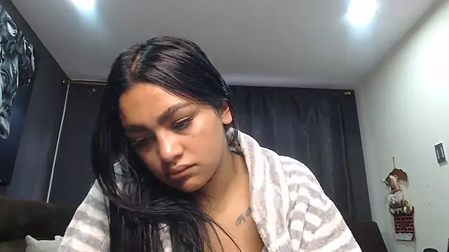 Snapshot of fairylatin222 chatting on 12-14-25, 10:03 fairylatin222 online show from 12-14-25, 10:03