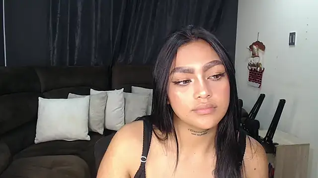 Snapshot of fairylatin222 chatting on 12-15-25, 10:36 fairylatin222 online show from 12-15-25, 10:36