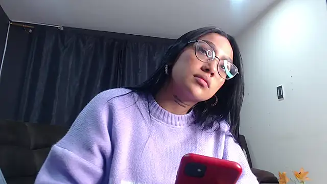 Snapshot of fairylatin222 chatting on 01-18-26, 02:37 fairylatin222 online show from 01-18-26, 02:37