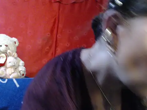 hottieperla online show from 12-20-24, 08:34