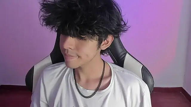 Snapshot of Alan26_ chatting on 01-20-25, 12:25 Alan26 online show from 01-20-25, 12:25