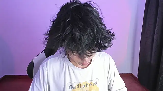 Snapshot of Alan26_ chatting on 02-24-25, 01:35 Alan26 online show from 02-24-25, 01:35