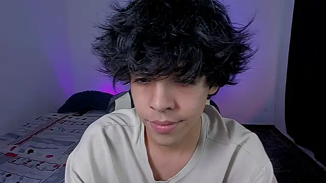 Snapshot of Alan26_ chatting on 11-25-25, 04:34 Alan26 online show from 11-25-25, 04:34