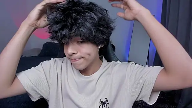 Snapshot of Alan26_ chatting on 01-15-26, 12:59 Alan26 online show from 01-15-26, 12:59