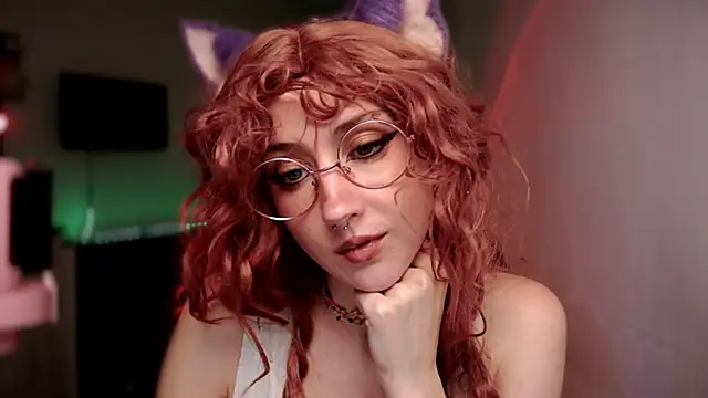 Snapshot of Rory_Pink chatting on 09-25-25, 10:24 Rory Pink online show from 09-25-25, 10:24