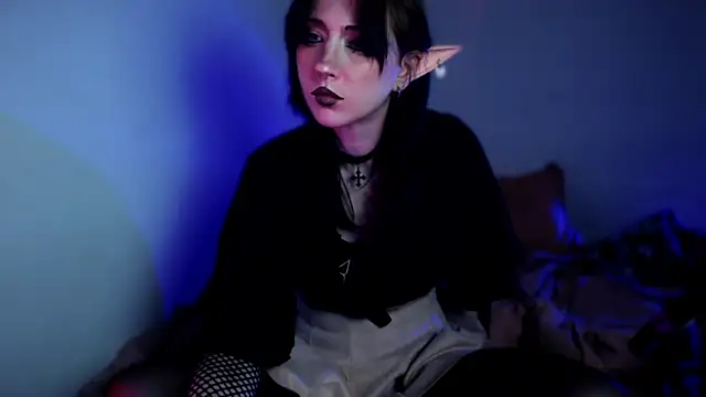 Snapshot of Rory_Pink chatting on 12-17-25, 08:26 Rory Pink online show from 12-17-25, 08:26