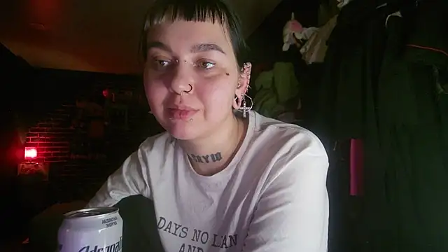 MoorderxDoll online show from 01-07-25, 12:34