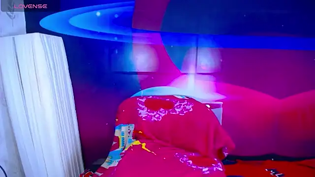 Snapshot of Cristalxxts chatting on 02-21-26, 06:53 Cristalxxts online show from 02-21-26, 06:53