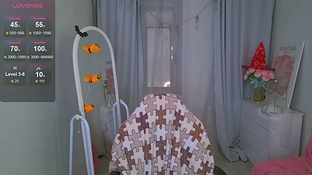 LovelyJessie online show from 10-30-25, 01:45