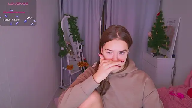 LovelyJessie online show from 12-18-25, 01:50