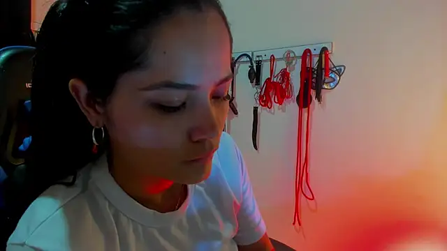 scarlet-kennedy98 online show from 10-29-25, 09:38